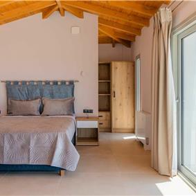 3 bedroom villa with pool & sea views, Makrades, sleeps 6